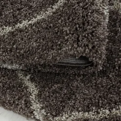 Tapis berbère tissé motif losange SHAGGY A, Taupe