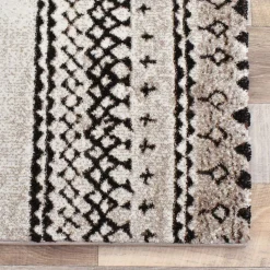 Tapis berbère tissé motifs tribaux LYN8 MABAL, Écru, noir