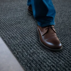Tapis d'entrée côtelé antisalissures & antidérapant - 1er prix - Anthracite - Rouleau de 2m x 8m