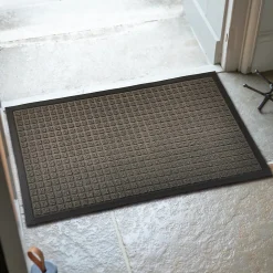 Tapis d'entrée polypropylène Boykins GoodHome gris L.45 x l.75 cm
