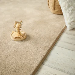 Tapis doux - Hypnose beige nude - Galon tabac - 80 x 150 cm