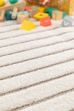 Tapis intérieur ATTICGO blanc rectangulaire scandinave avec relief 120x170 cm DIENA