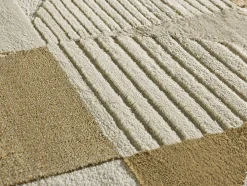 Tapis intérieur ATTICGO multicolore rectangulaire géométrique 140x200 cm MELFI