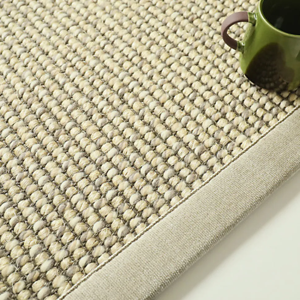 Tapis Laine et sisal - Caloundra grosses boucles crème - Ganse chenille grège - 80 x 150 cm