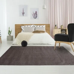 Tapis salon et chambre tissé motif uni SOULA, marron
