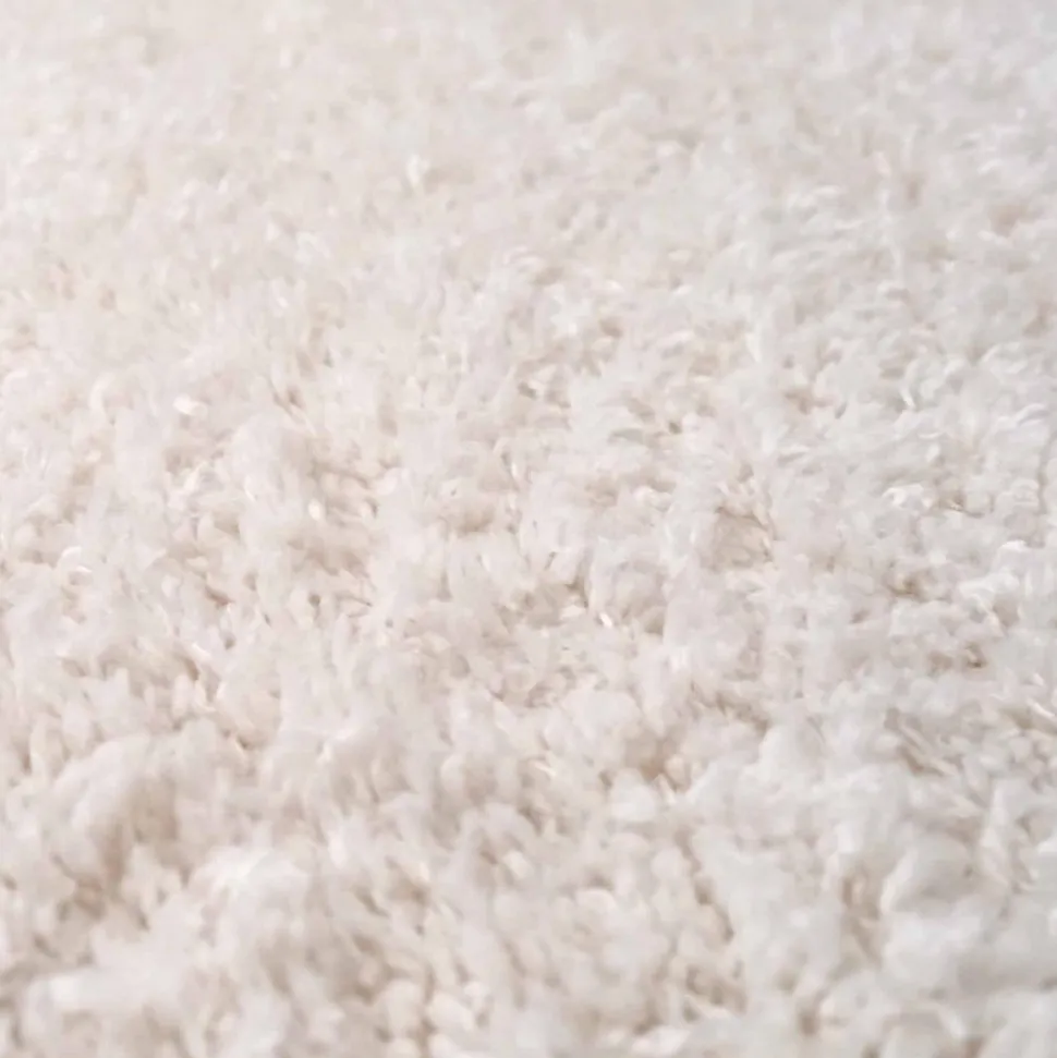 Tapis shaggy tissé motif uni LYN4 UNILA, crème