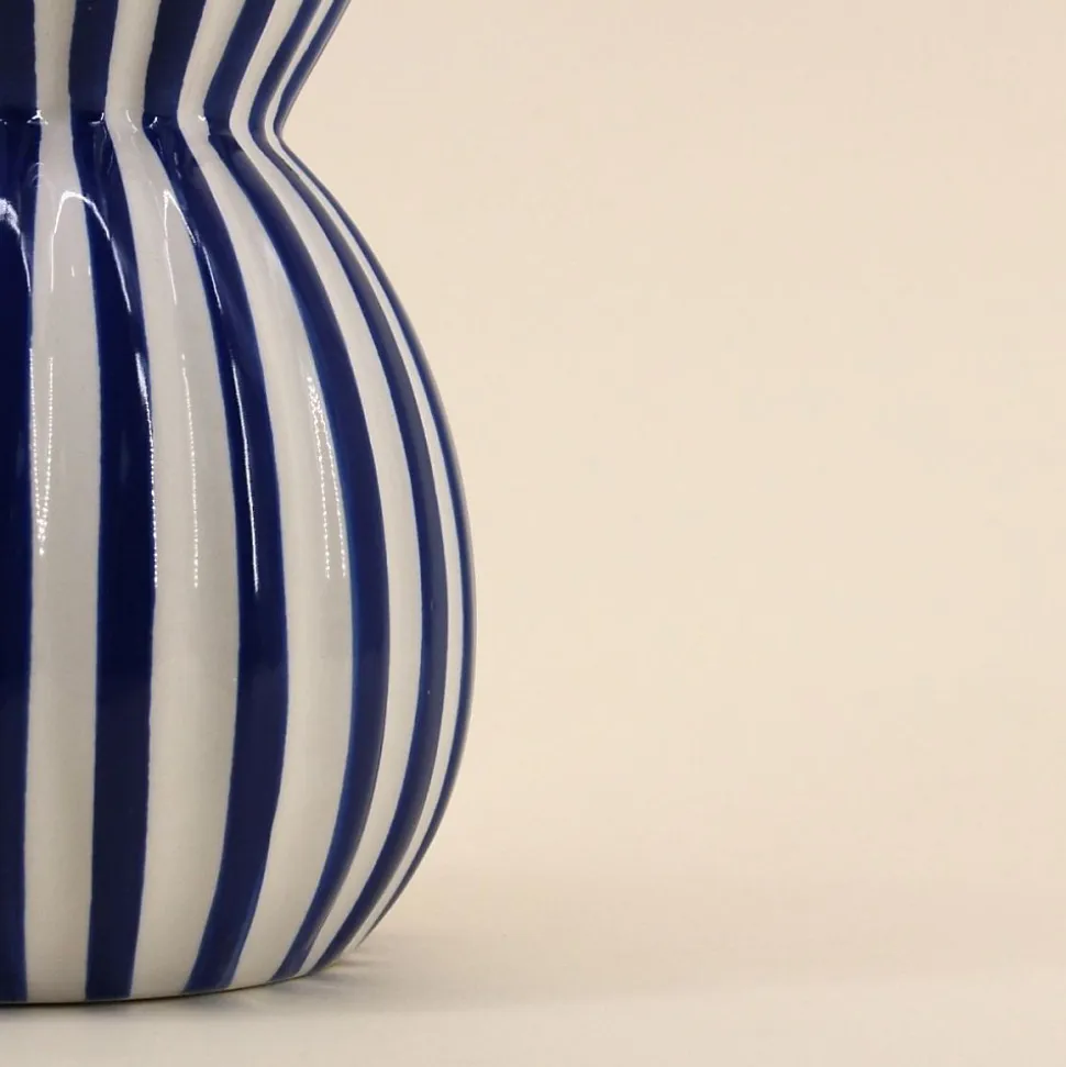 Vase céramique à rayures bleu en relief 19cm