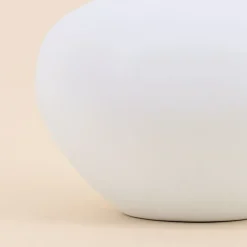 Vase en céramique blanche avec anse 11cm