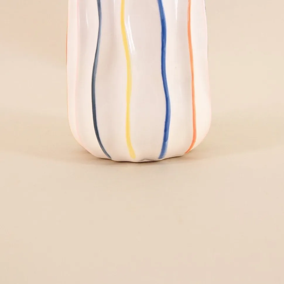 Vase en céramique blanches lignes colorées 17cm